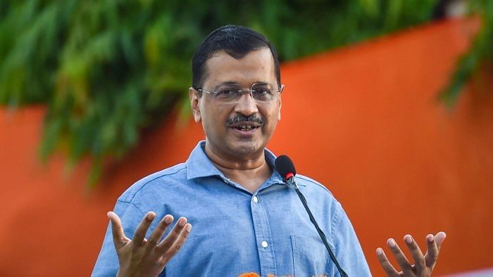 Bow to all brave policemen who laid down their lives in line of duty: Kejriwal