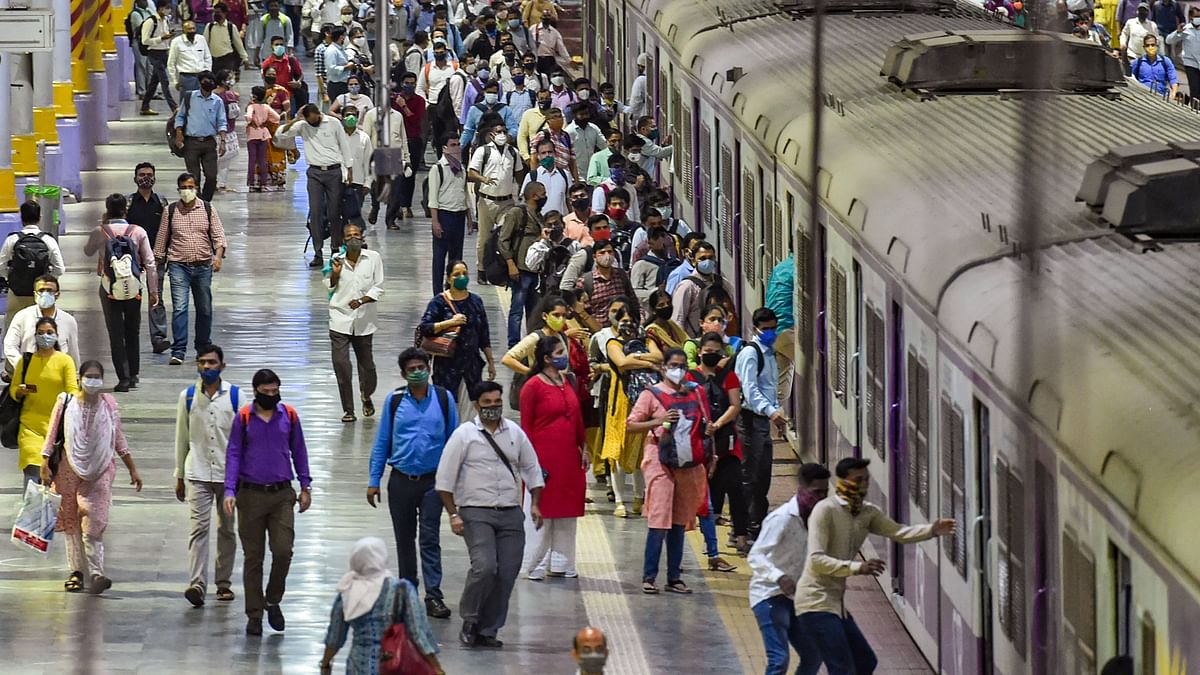 Western Railway hikes platform ticket rates to Rs 50 at major stations to curb festive season rush