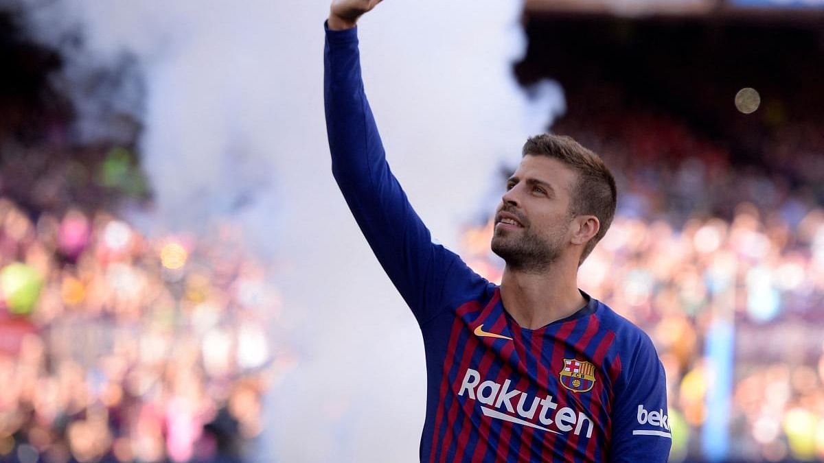 Barcelona's Pique announces retirement after decorated career