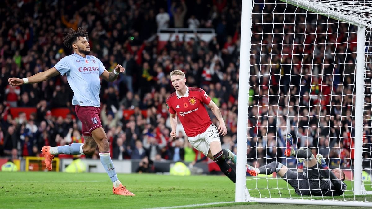 Manchester United get revenge on Aston Villa with thrilling EFL Cup win