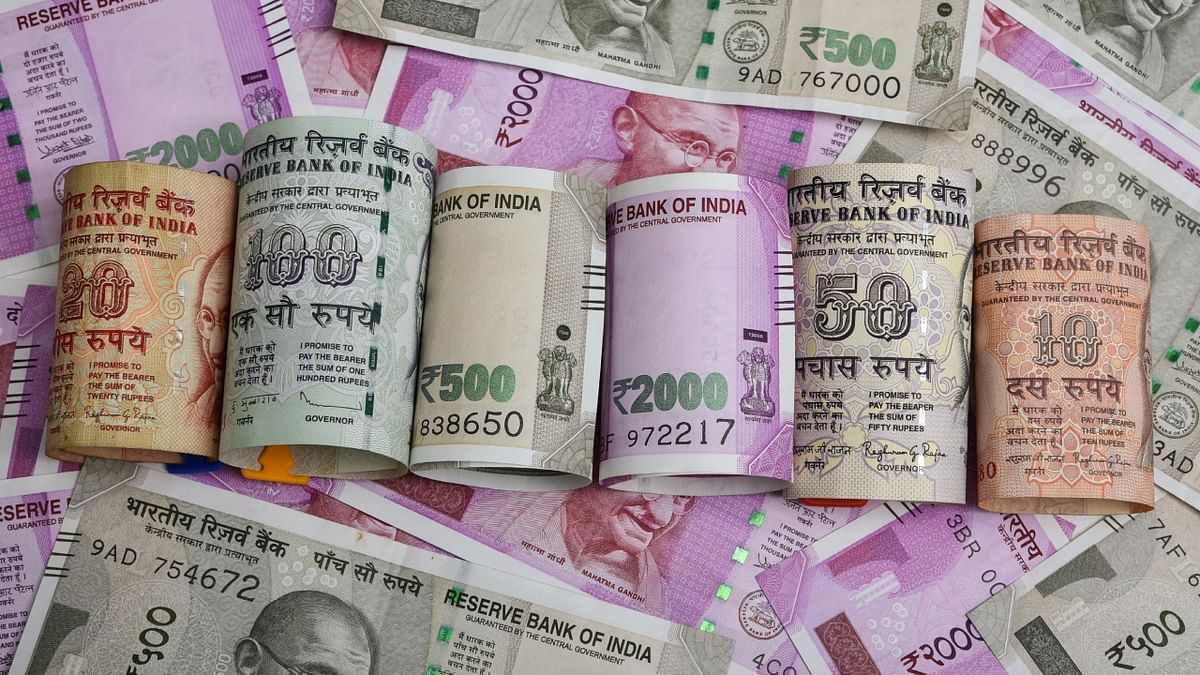 Rupee gains 17 paise to close at 81.11 against US dollar