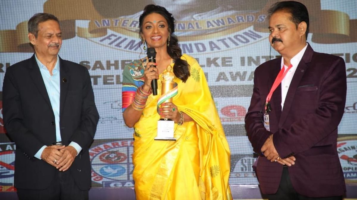 Actor Shanthi priya felicitated with Dadasaheb Phalke Award for Film and Television