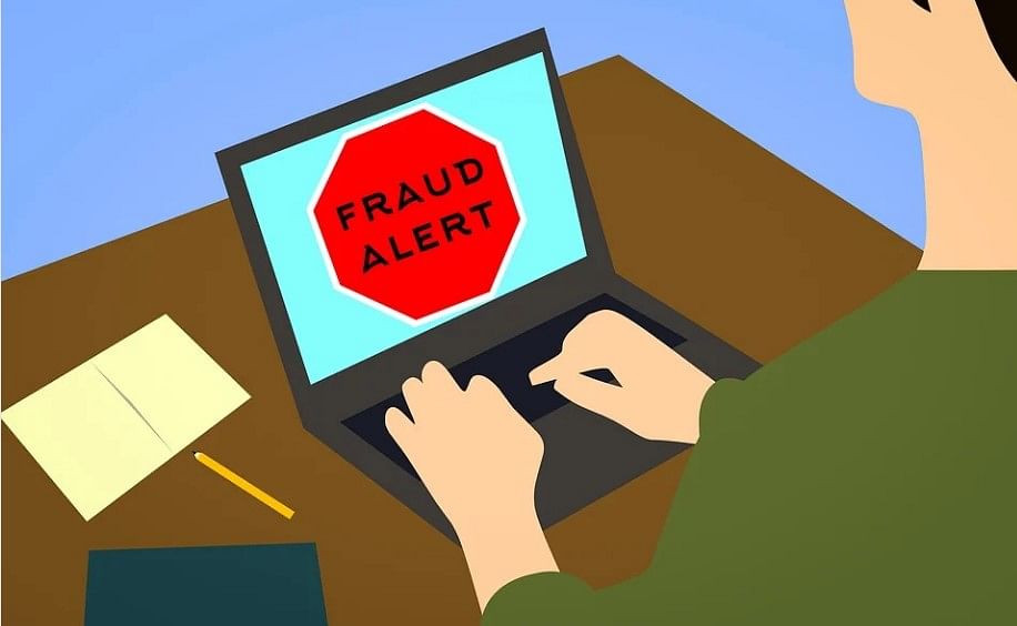 Online Fraud: Tips on how to safeguard yourself from identity thefts, cyber threats