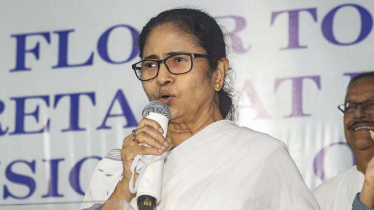 Like in UP, Mamata Banerjee wants Ganga Aarti in Kolkata along Hooghly river
