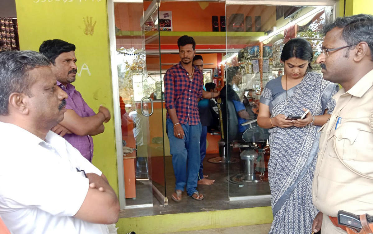 Salon owners relent; agree to serve all in Mahadevapura