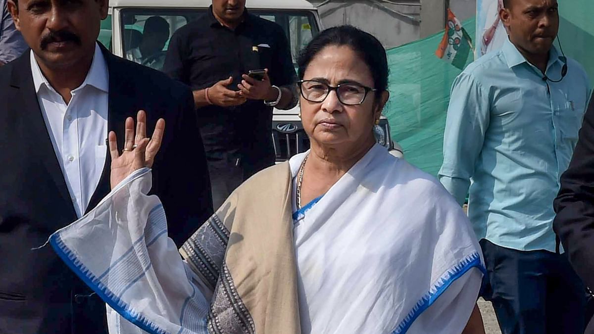 Centre could have used any national symbol other than lotus for G20 logo: Mamata