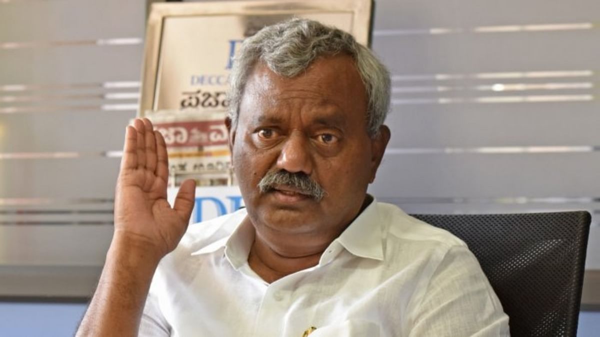 Site dimensions only in electronic form: S T Somashekar 
