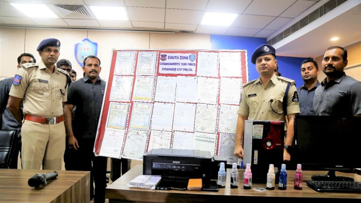 Hyderabad cops bust fake certificate racket, 4 held
