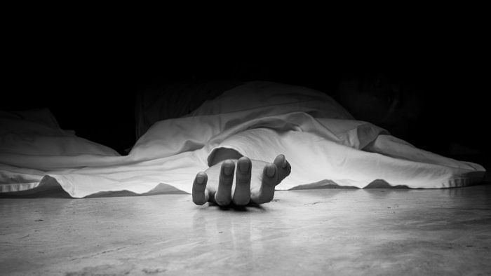 Woman kills husband, sleeps next to his body in Uttar Pradesh