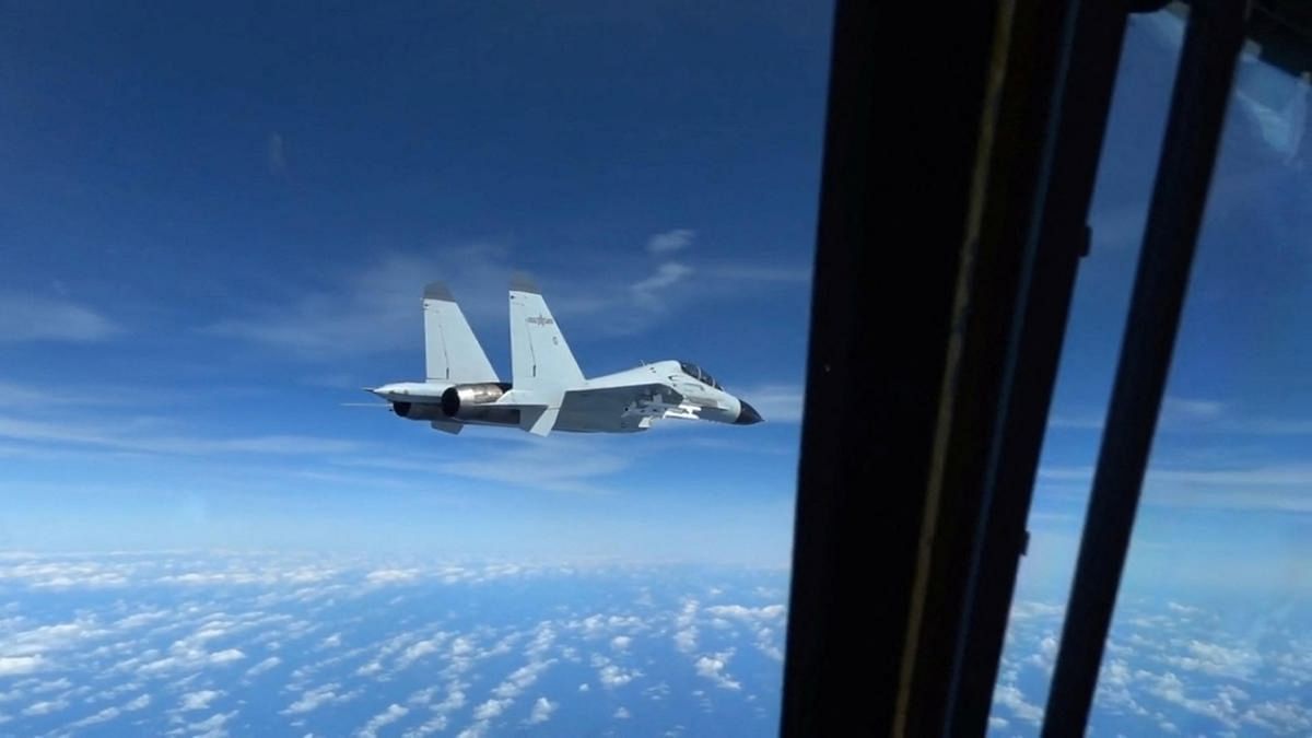 China accuses US of distorting facts after aircraft clash
