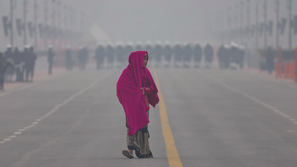 Delhi reels under cold wave, dense fog; relief likely soon