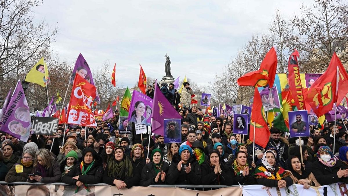 Thousands march in Paris in memory of murder of three Kurdish activists in 2013