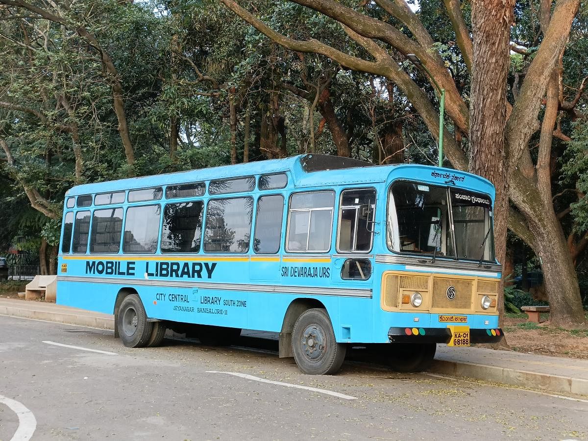 Fiction a hit on mobile libraries
