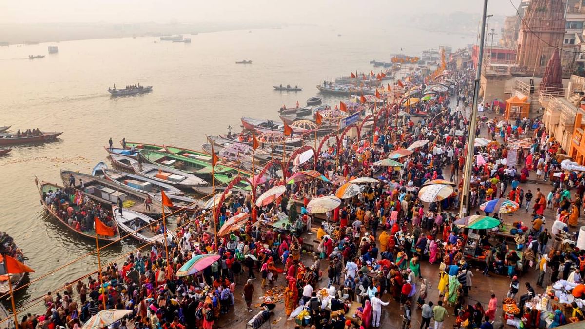 About 1.5 crore people take dip in Ganga on 'Mauni Amavasya'