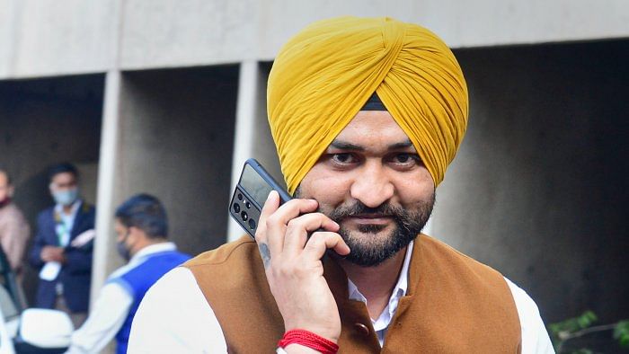 Former Haryana Minister Sandeep Singh faces protest at Pehowa during R-Day celebrations
