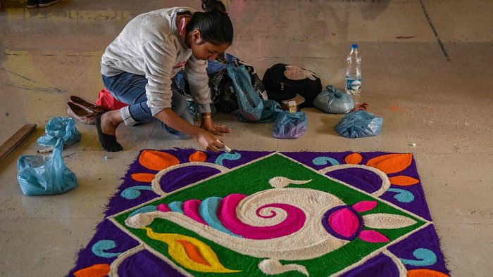 Indian mother-daughter duo's 26,000 ice cream-stick rangoli enters Singapore Book of Records