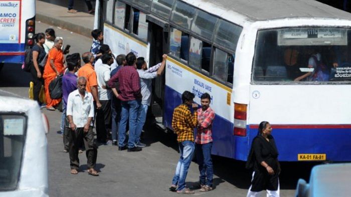 Police demand Rs 1.4 cr in traffic fines from BMTC, KSRTC