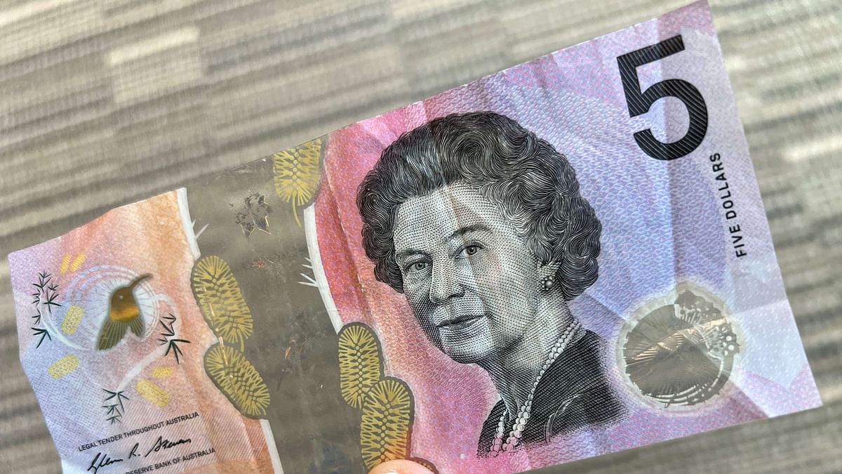 Australia is removing Queen Elizabeth II's image from $5 note