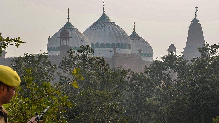 Mathura authority cuts electricity connection of Shahi Idgah mosque