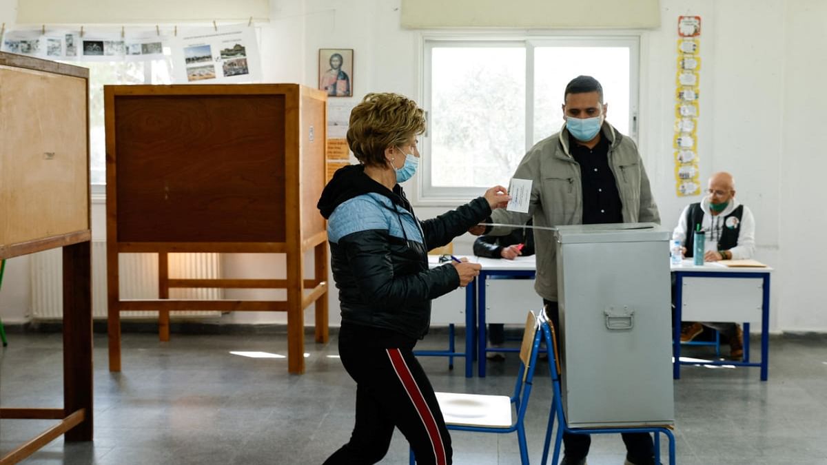 Cyprus votes for new president in tight run-off election