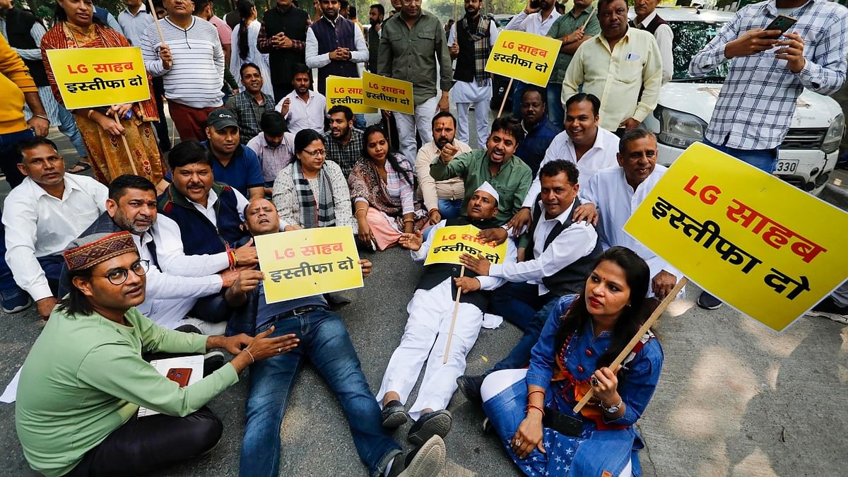 Mayoral poll delay: AAP protests outside L-G office, seeks his resignation