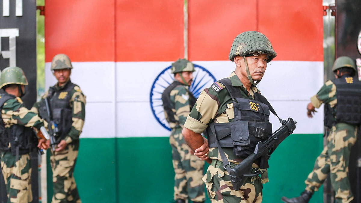 Centre mulls phase-out of Indian Army personnel from Kashmir Valley: Report