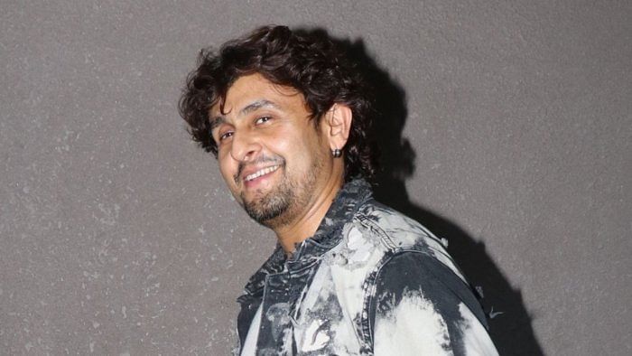 I fell on steps, I was pushed: Sonu Nigam after getting manhandled at concert