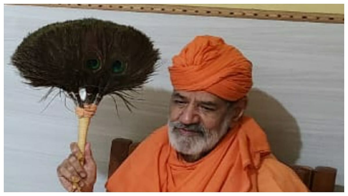 Jain mutt seer Charukeertha Bhattaraka Swami passes away