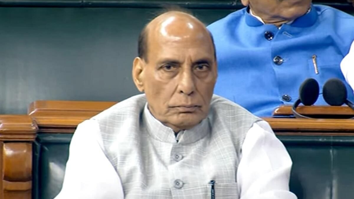 Congress submits 'breach of privilege' notice against Rajnath over allegations against Rahul Gandhi