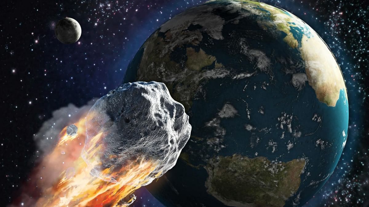 Large asteroid to zoom between Earth and Moon