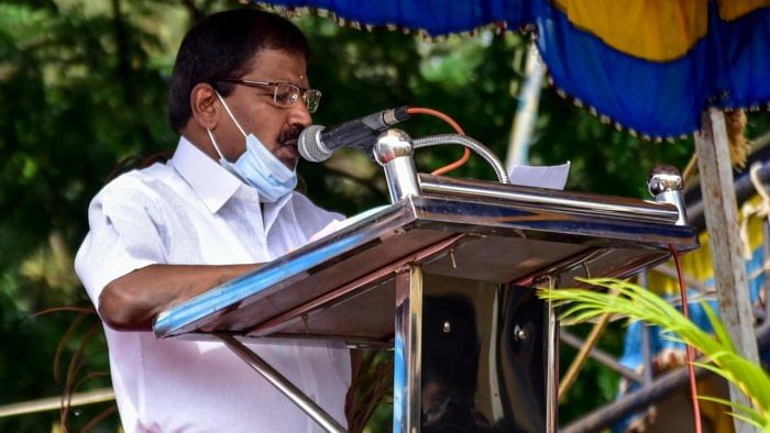 Karnataka: Minister Angara announces political retirement