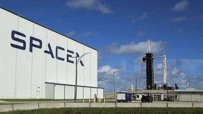 SpaceX plans to launch most powerful rocket on Monday