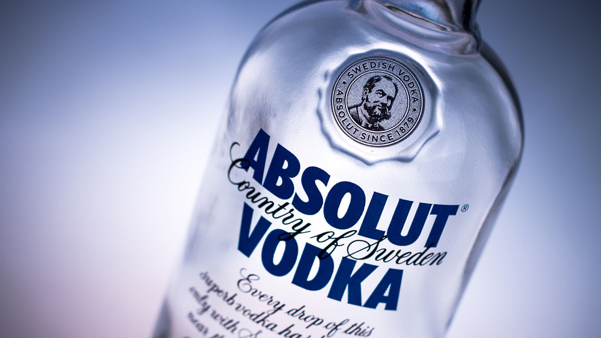 Absolut vodka halts exports to Russia