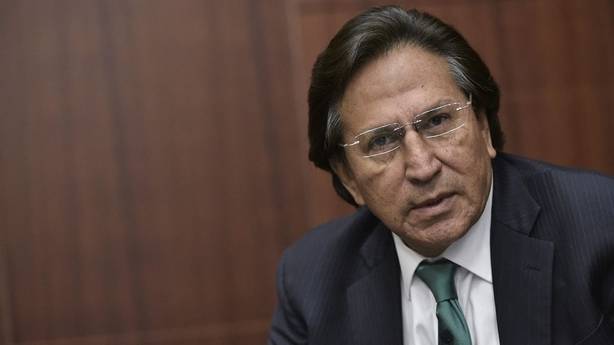 Peru ex-president Toledo surrenders for extradition