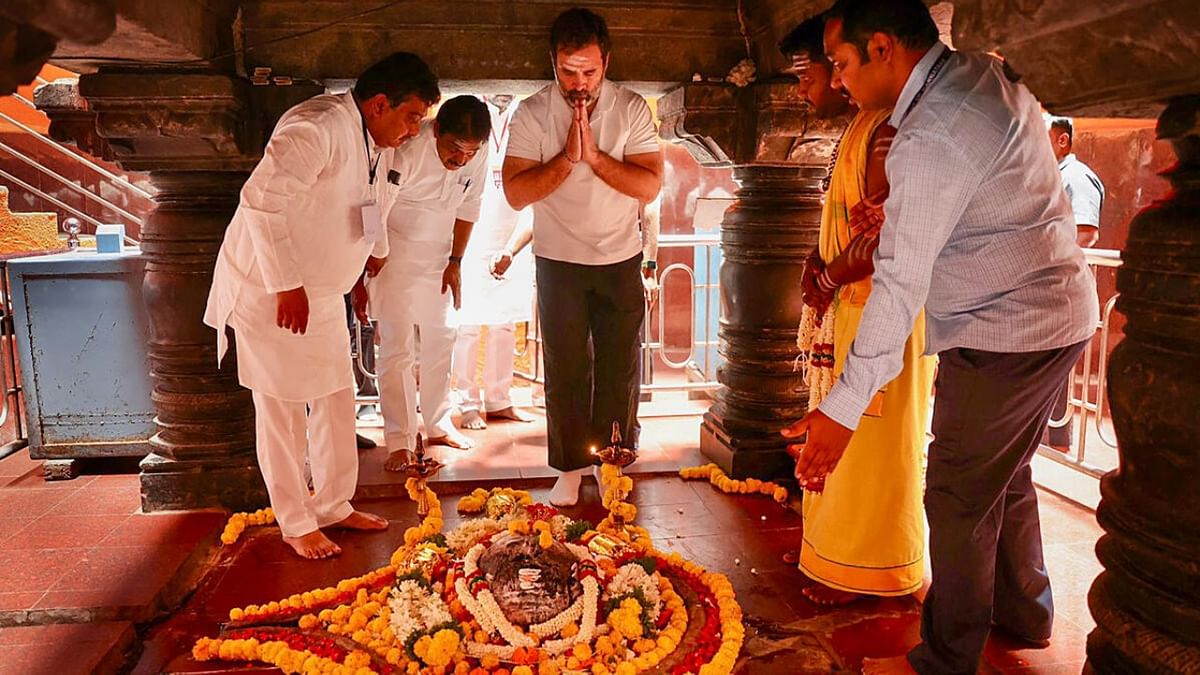 Rahul Gandhi pays obeisance to social reformer Basaveshwara on 'Basava Jayanti' in Karnataka