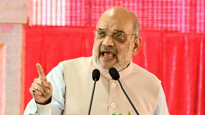 Karnataka polls: Voting for JD(S) means voting for Cong, says Amit Shah in Deve Gowda's home turf