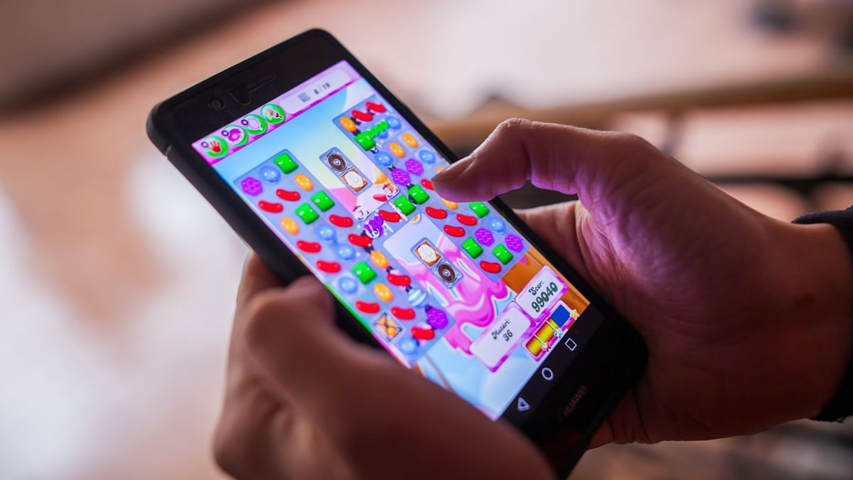 UK blocks Microsoft's $69-bn bid for 'Candy Crush' games giant