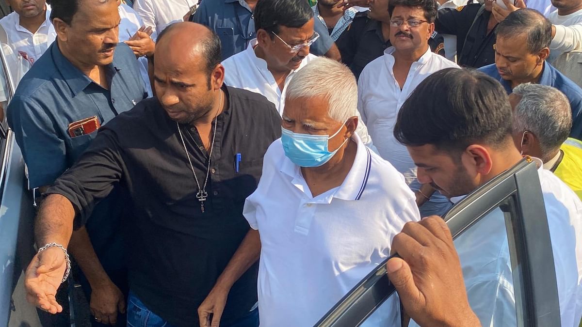 Lalu back in Patna after nearly seven months