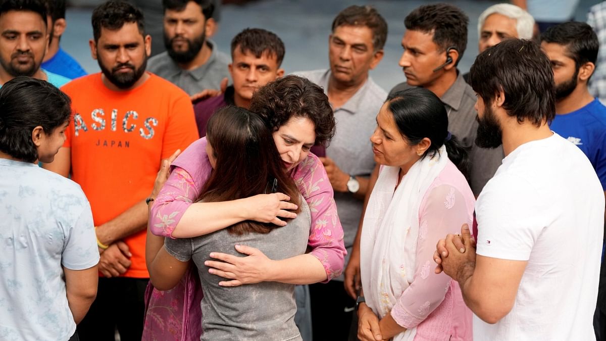 Priyanka Gandhi meets protesting wrestlers at Jantar Mantar, calls for WFI chief Brij Bhushan's ouster