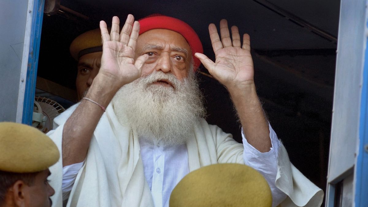 'Godman' Asaram Bapu gets bail in forged documents case, to remain in jail for sexual exploitation of minor