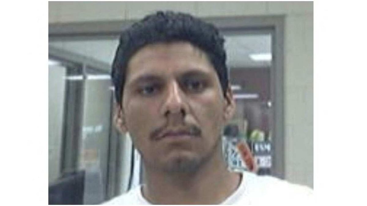 Suspected Texas gunman found hiding under laundry; arrested
