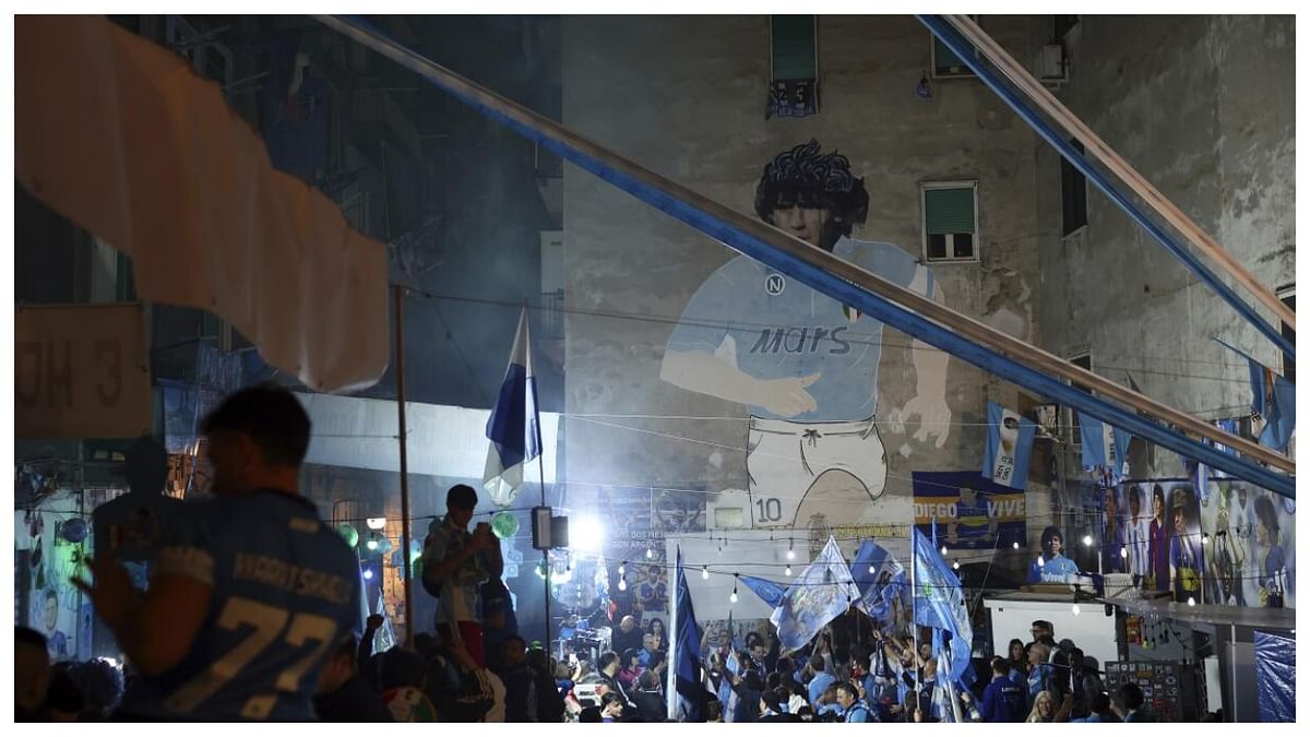 Napoli fans wildly celebrate Italian soccer league title