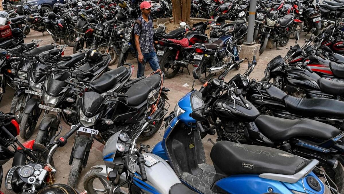Automobile dealers' body seeks cut in GST on two-wheelers from 28% to 18%