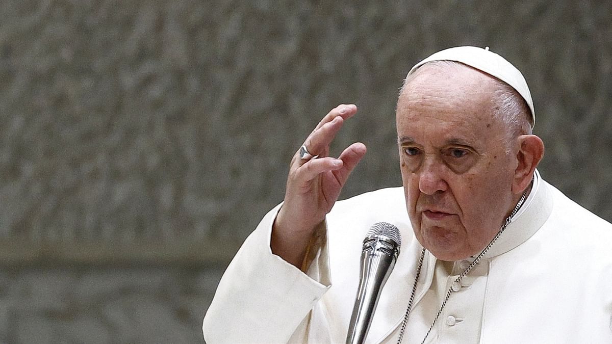 Pope Francis has fever, clears schedule: Vatican