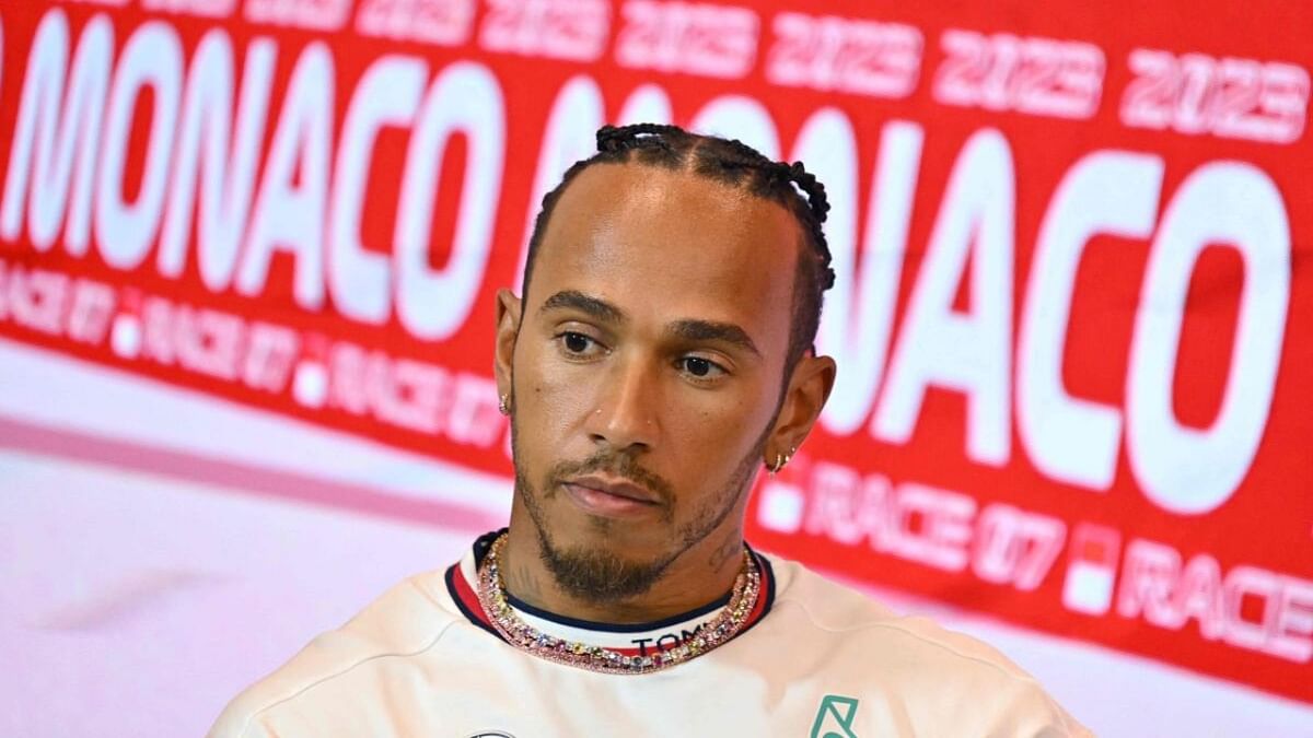 Hamilton backs courage of 'brave' Vinicius after racial abuse