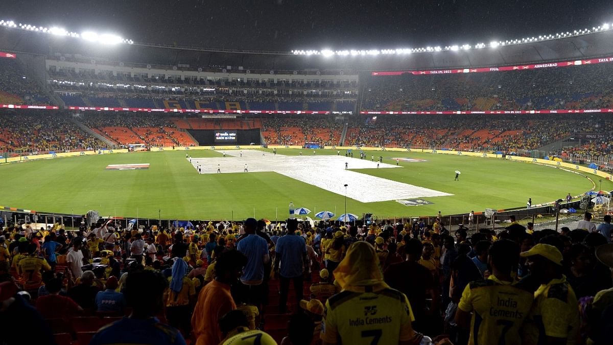 Rain halts Chennai's chase against Gujarat in IPL final