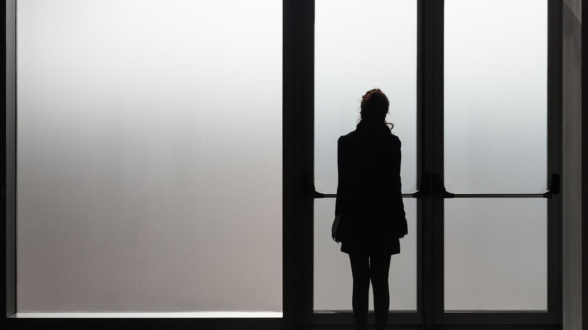 The paradox of loneliness today