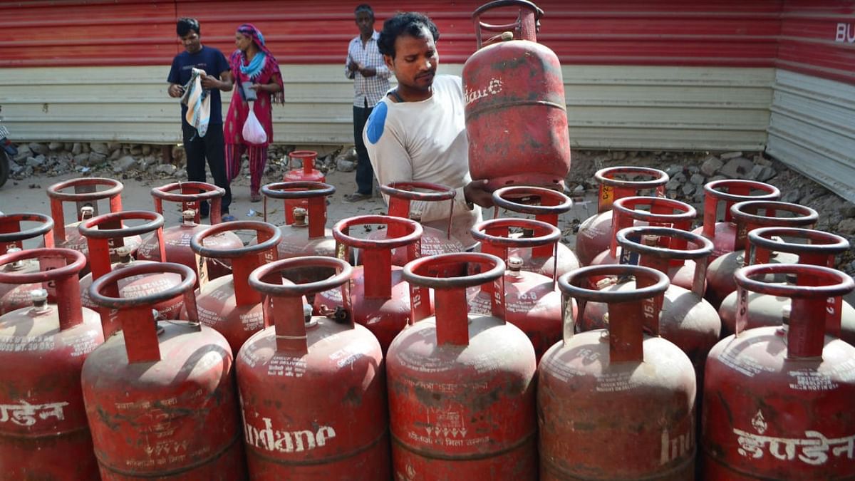 Commercial LPG price slashed by Rs 83.5, ATF by 7%