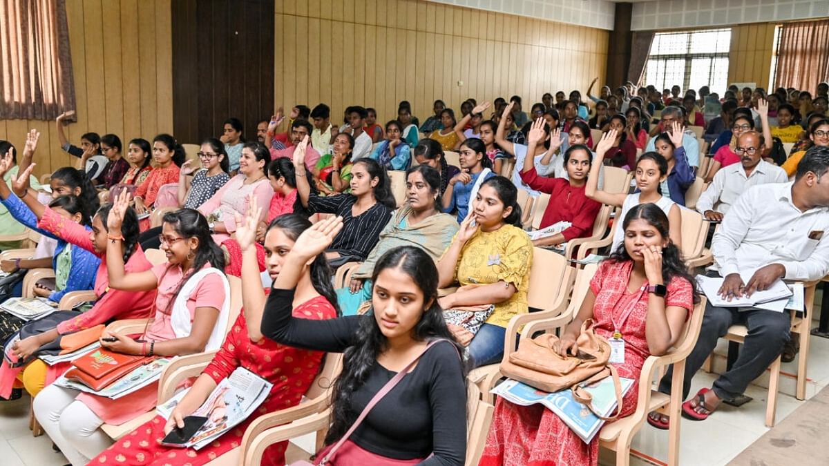 DH-PV workshop guides CET aspirants on engineering courses