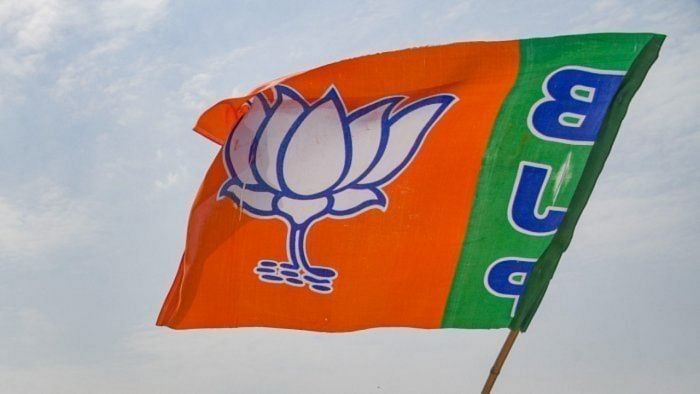 MP school uniform row: Three BJP workers booked for throwing ink on official